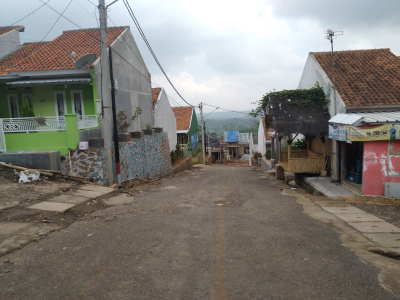 foto posisi tengah perumahan Bukit Pelangi Residence