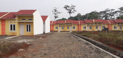 foto posisi tengah perumahan CLUSTER GRAHA MADANI