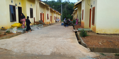 foto posisi tengah perumahan Villa bukit indah lanjutan