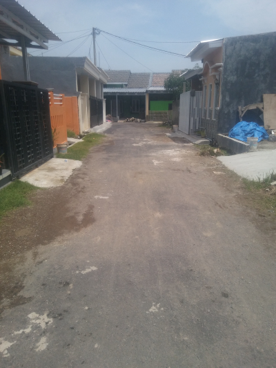 foto posisi tengah perumahan Jala Graha Kesenden