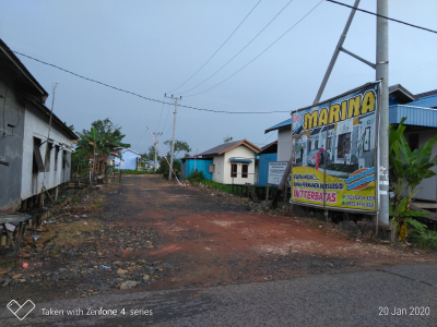 foto posisi tengah perumahan Komplek Marina