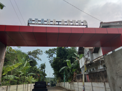 foto posisi tengah perumahan Graha Agung Karangnanas