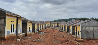 foto posisi tengah perumahan Bumi srikaton residence