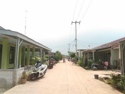 foto posisi tengah perumahan Wisma Asri Cibening