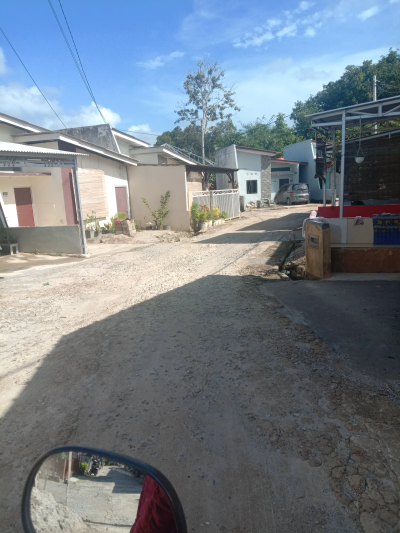 foto posisi tengah perumahan TAMAN SURYA