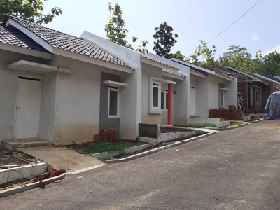 foto posisi tengah perumahan Panorama Regency Cinagara
