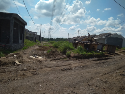 foto posisi tengah perumahan Utama Kadu Jaya Residence