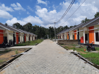 foto posisi tengah perumahan BANJAR INDAH LESTARI 2
