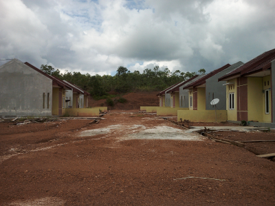 foto posisi tengah perumahan borneo mandiri regency 3