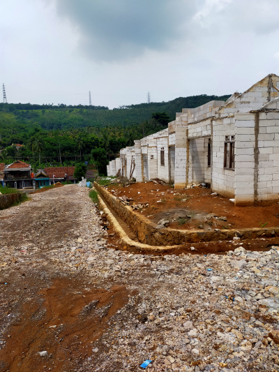 foto posisi tengah perumahan RANAU ESTATE SUKABUMI