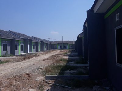 foto posisi tengah perumahan AGUNG MAHKOTA LAND