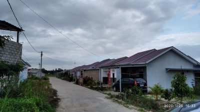 foto posisi tengah perumahan Permata Mandiri Residence