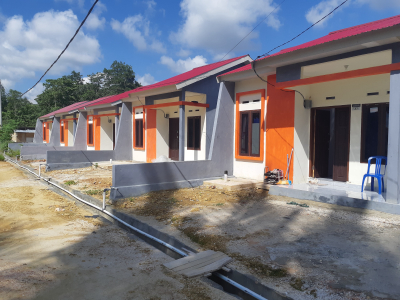 foto posisi tengah perumahan GRIYA TAPALOSA