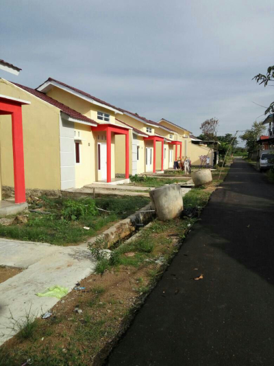 foto posisi tengah perumahan PERUMNAS SEI AMBAWANG (PERUM V)