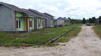 foto posisi tengah perumahan MUTIARA REGENCY II TAHAP 1