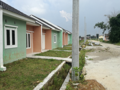 foto posisi tengah perumahan KHARISMA CAHAYA RESIDENCE
