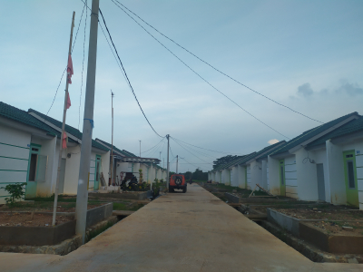foto posisi tengah perumahan ETERNAL VILLAGE