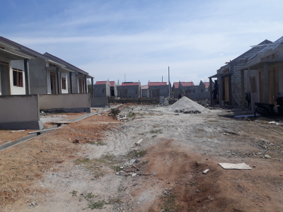 foto posisi tengah perumahan GRIYA FAIRUZ TADULAKO