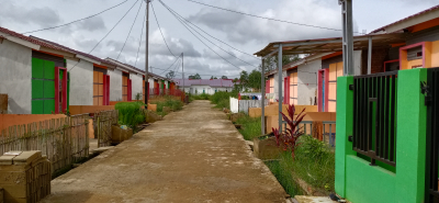 foto posisi tengah perumahan Grand Pratama Jaya