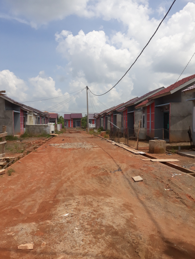 foto posisi tengah perumahan Palem Hijau Residence