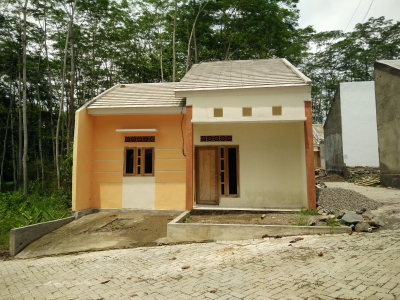 foto posisi tengah perumahan CLUSTER PATRANG ASRI