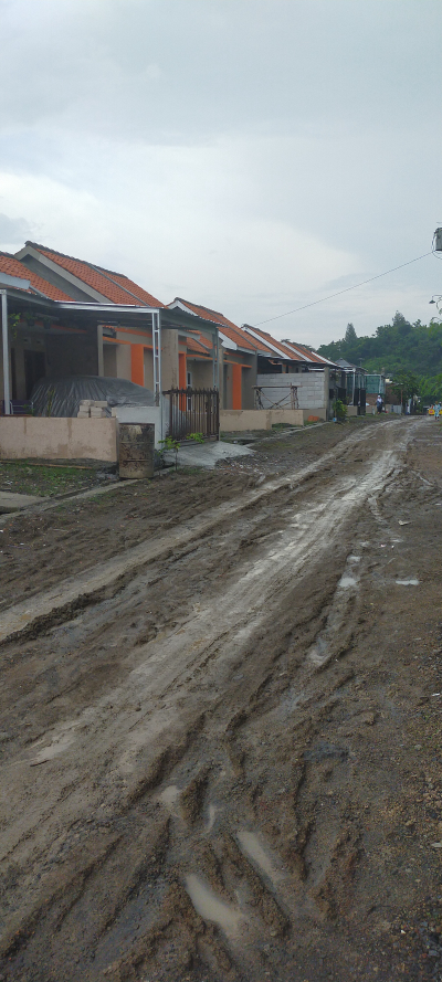 foto posisi tengah perumahan Griya Hikmah Lestari Tahap 4