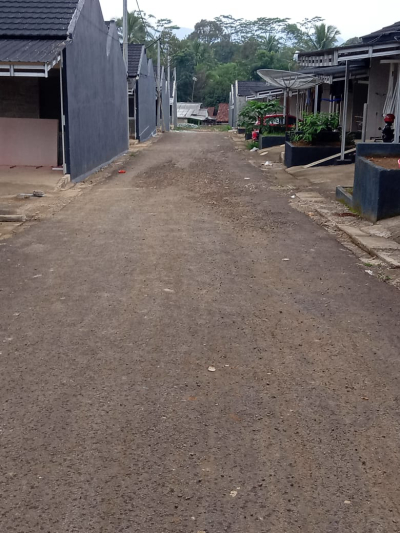foto posisi tengah perumahan Cirumput Royale