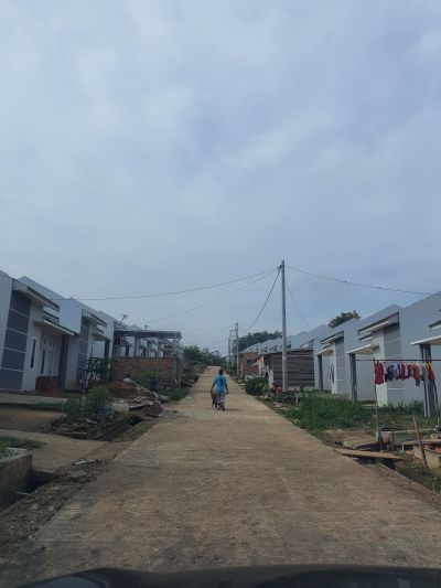 foto posisi tengah perumahan Mendalo village