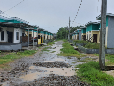 foto posisi tengah perumahan Raihan Galesong Residence