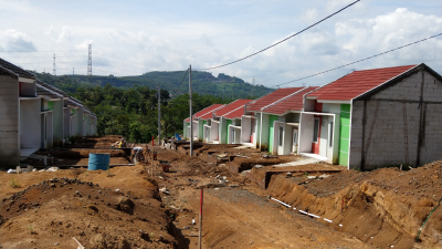 foto posisi tengah perumahan THE GREEN LEYANGAN