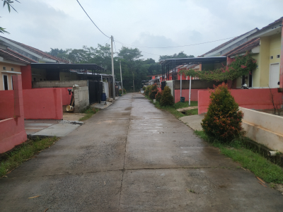 foto posisi tengah perumahan Puri Sasak Panjang