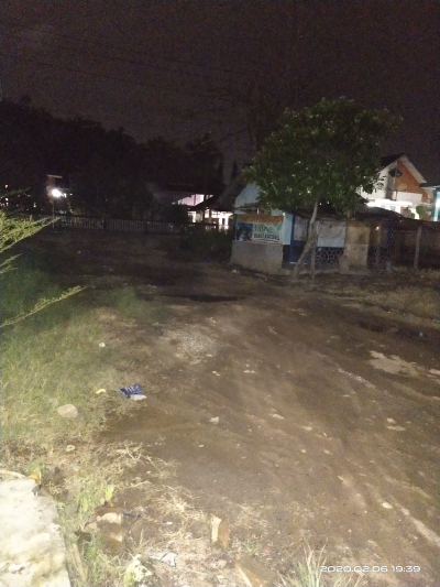 foto posisi tengah perumahan Villa Bukit Katung
