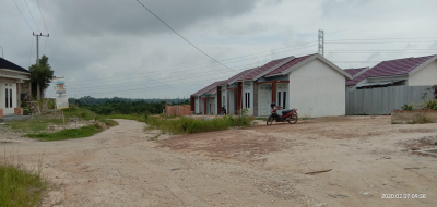 foto posisi tengah perumahan FAANZA MENDALO RESIDENCE