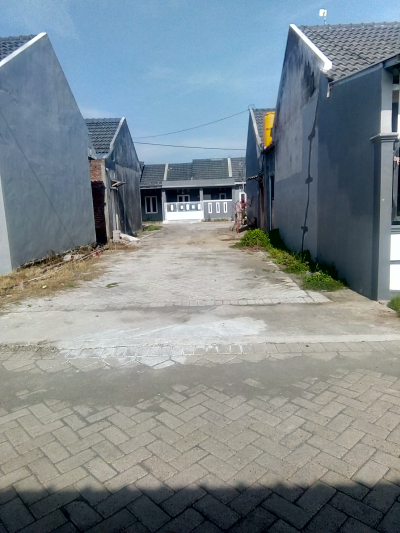 foto posisi tengah perumahan AYANNA RESIDENCE