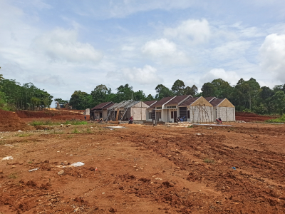 foto posisi tengah perumahan Lestari Garden Hill