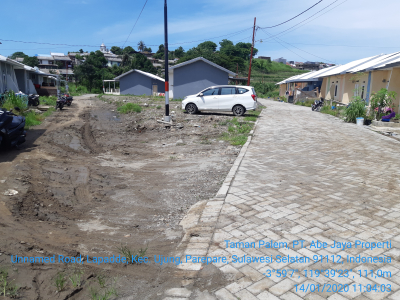 foto posisi tengah perumahan Taman Palem