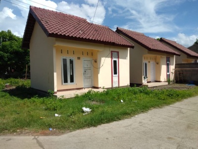 foto posisi tengah perumahan PESANGGARAN INDAH