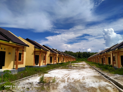 foto posisi tengah perumahan PERUMAHAN LESTARI INDAH ARIFIN