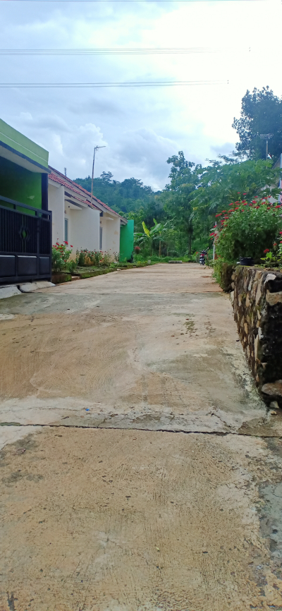 foto posisi tengah perumahan Griya Kenanga