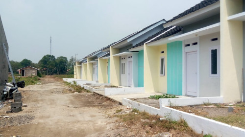 foto posisi tengah perumahan Bumi Kasemen Lestari 