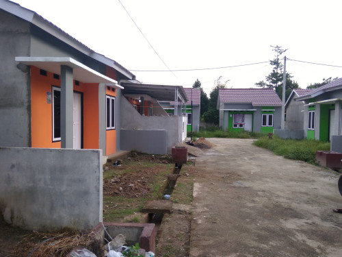 foto posisi tengah perumahan Sarjana Residence