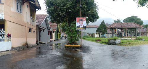 foto posisi tengah perumahan Bumi Karya Indah
