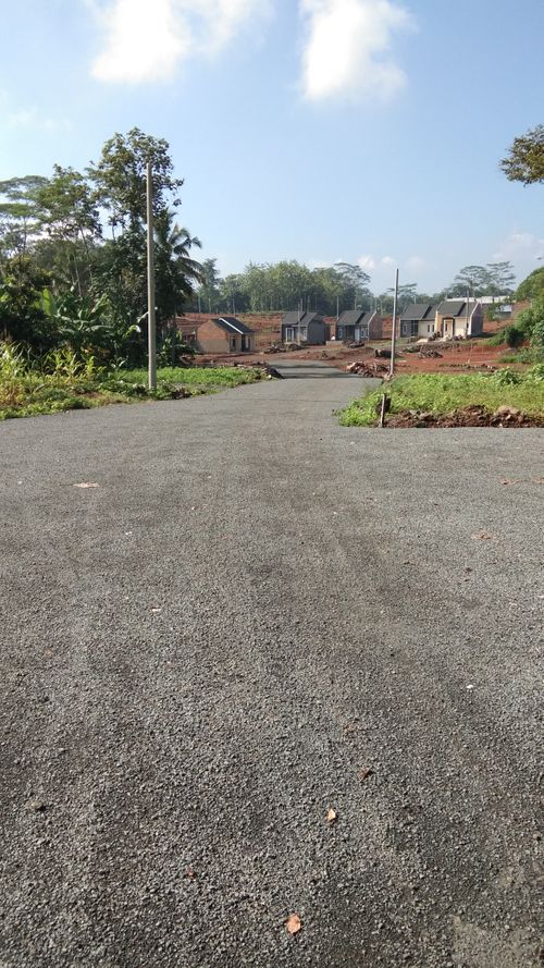 foto posisi tengah perumahan BAGUS DIPA REGENCY