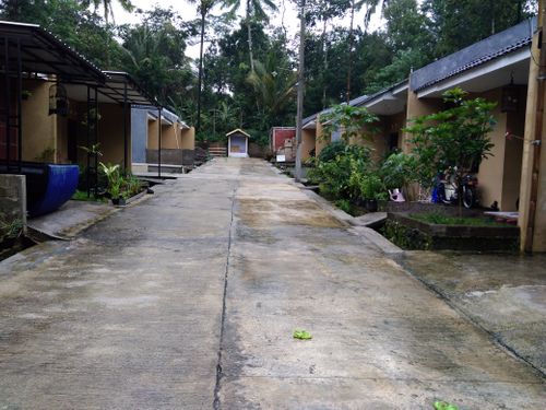 foto posisi tengah perumahan PERMATA KARANGDUREN