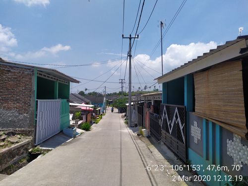 foto posisi tengah perumahan BUKIT TAMAN BARU