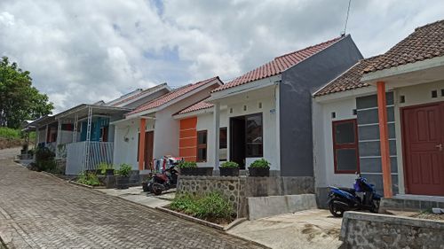 foto posisi tengah perumahan PERUMAHAN GRAHA RINGINAGUNG LESTARI