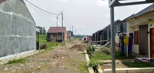 foto posisi tengah perumahan Bumi Cikandang Asri