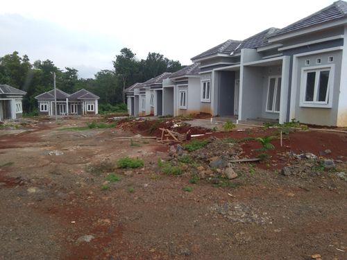 foto posisi tengah perumahan GRIYA CENDANA
