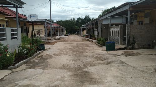 foto posisi tengah perumahan Meranti Koba Estate