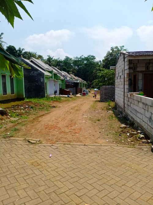 foto posisi tengah perumahan Morse Regency Dampit